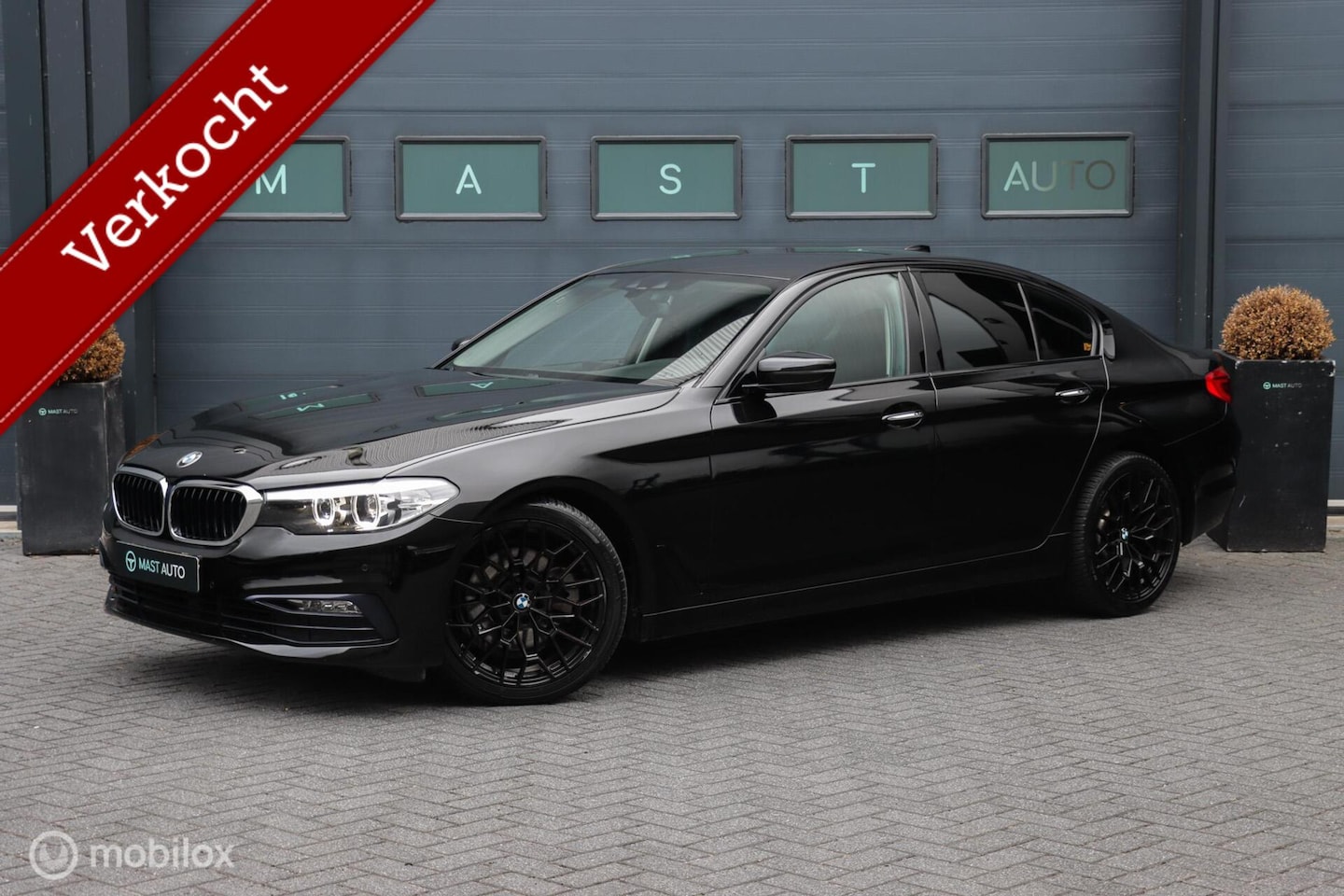 BMW 5-serie - 520i Executive | Sport | LED | Navi | NAP - AutoWereld.nl