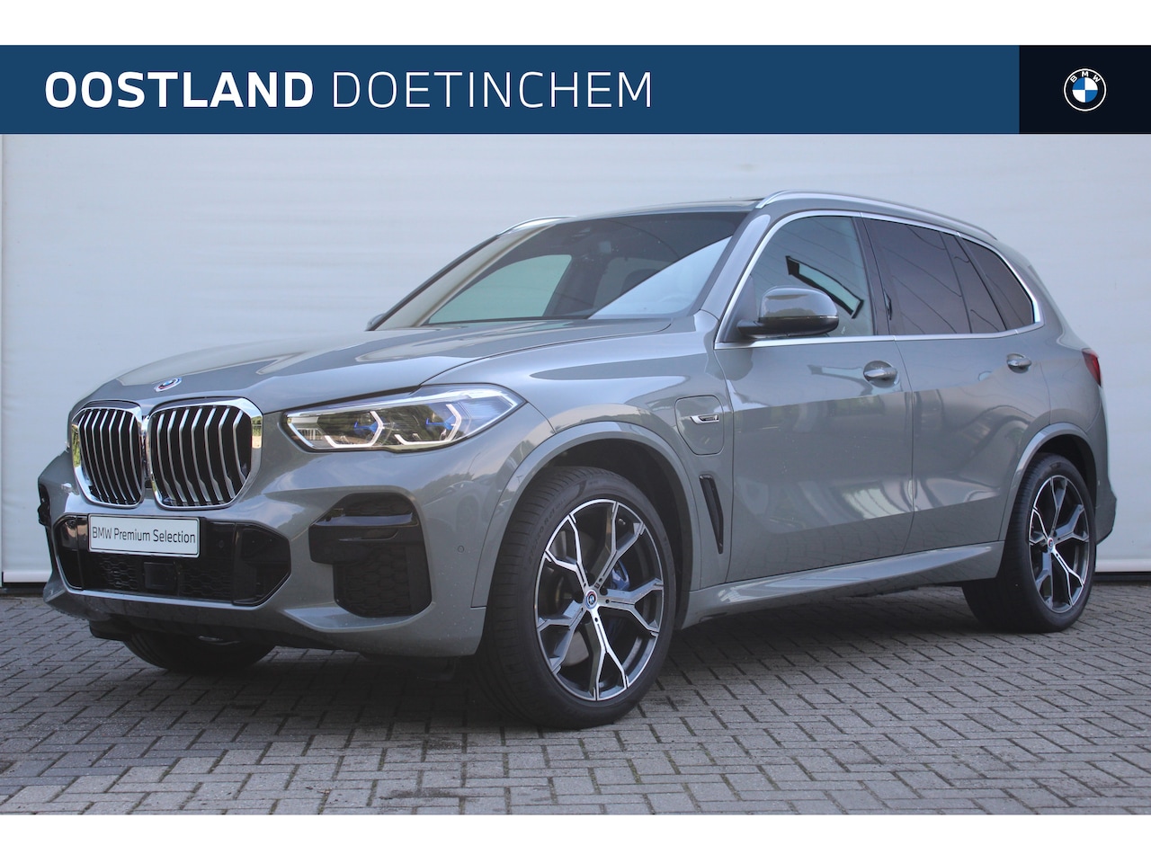 BMW X5 - xDrive45e High Executive M Sport Automaat / Panoramadak Sky Lounge / Trekhaak / Laserlight - AutoWereld.nl