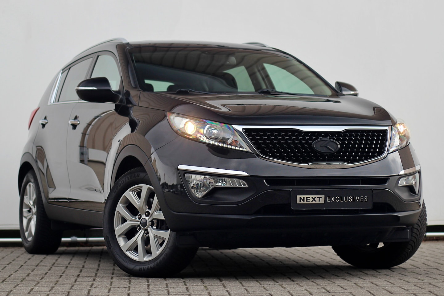 Kia Sportage - 1.6 GDI World Cup Edition | Orig. NL | Trekhaak | Camera | Stoelverw. | Navi | Blue | - AutoWereld.nl