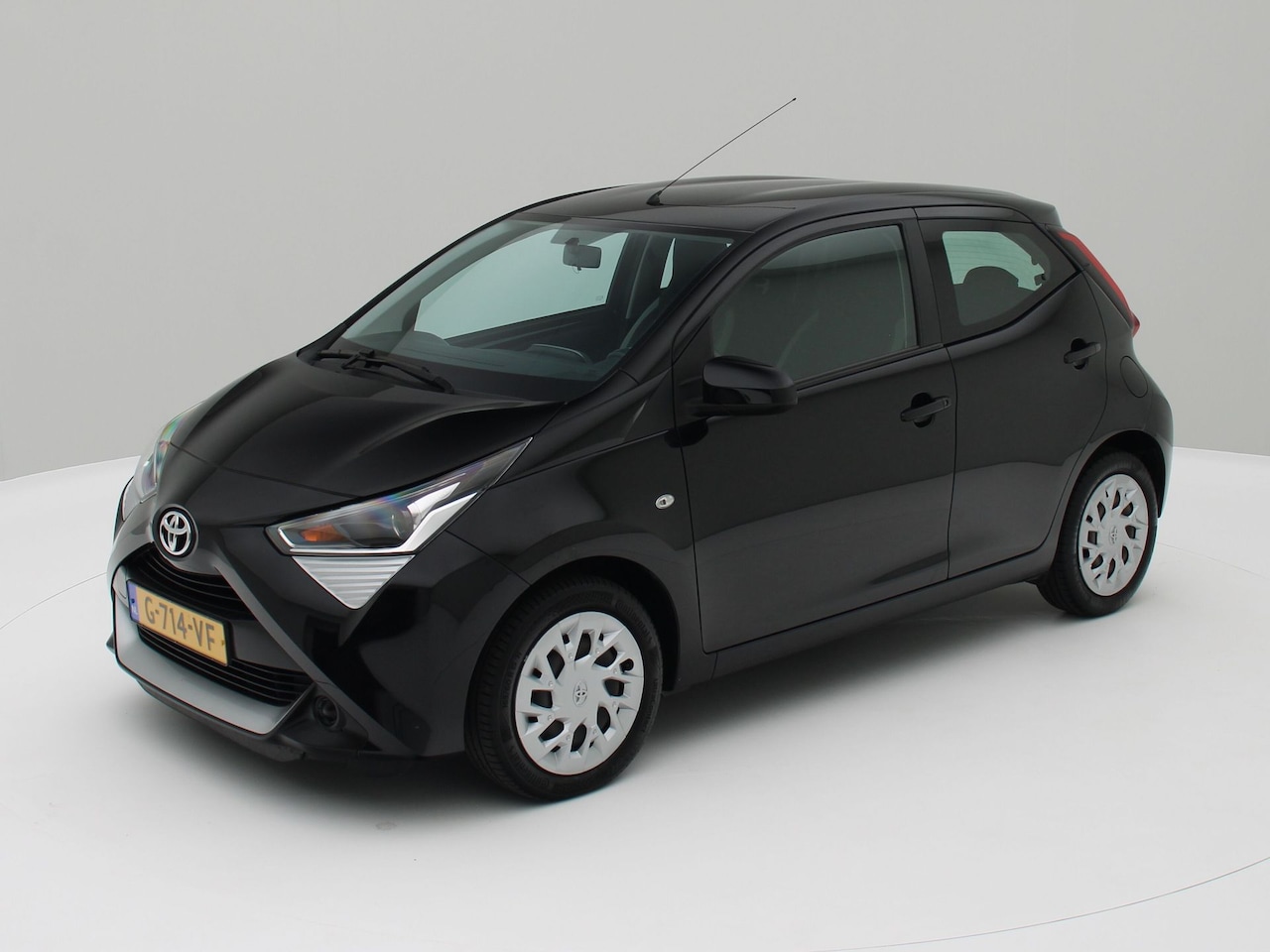 Toyota Aygo - 1.0 VVT-i x-play 1.0 VVT-i x-play - AutoWereld.nl