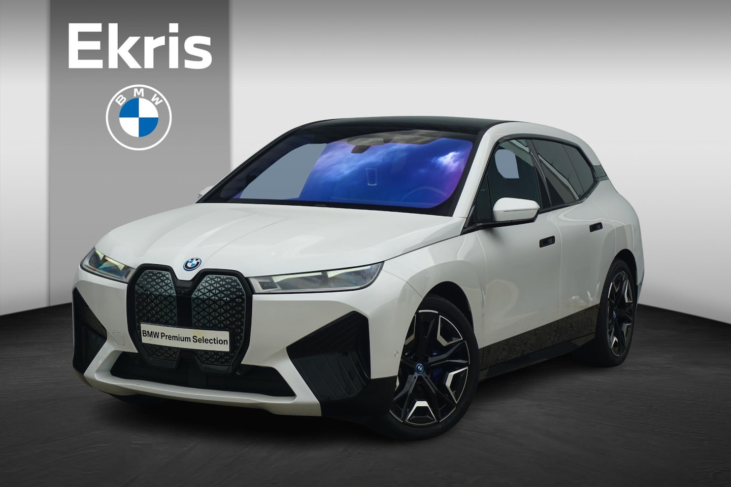 BMW iX - xDrive50 Sportpakket 22'' / Bowers & Wilkins /  Panoramadak Sky Lounge / Soft Close / CoPi - AutoWereld.nl