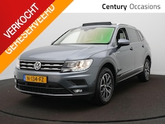 Volkswagen Tiguan Allspace - 1.5 TSI Comfortline Business 7p. Panoramadak / 7 zitter / Trekhaak