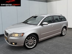 Volvo V50 - 2.0 Momentum | leder | airco | trekhaak |