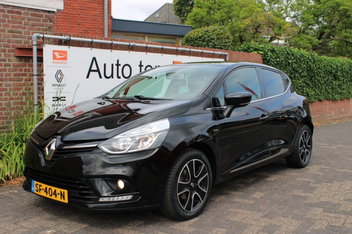 Renault Clio - TCe 90 pk Limited met pack comfort - AutoWereld.nl