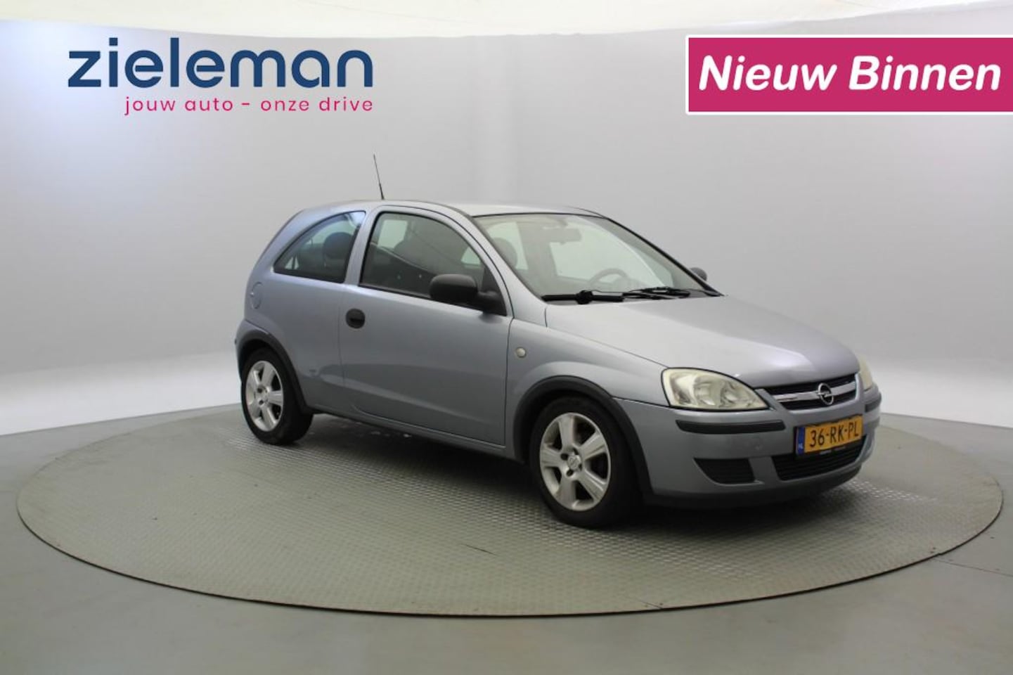 Opel Corsa - 1.2-16V Rhythm - Airco, LM velgen - AutoWereld.nl