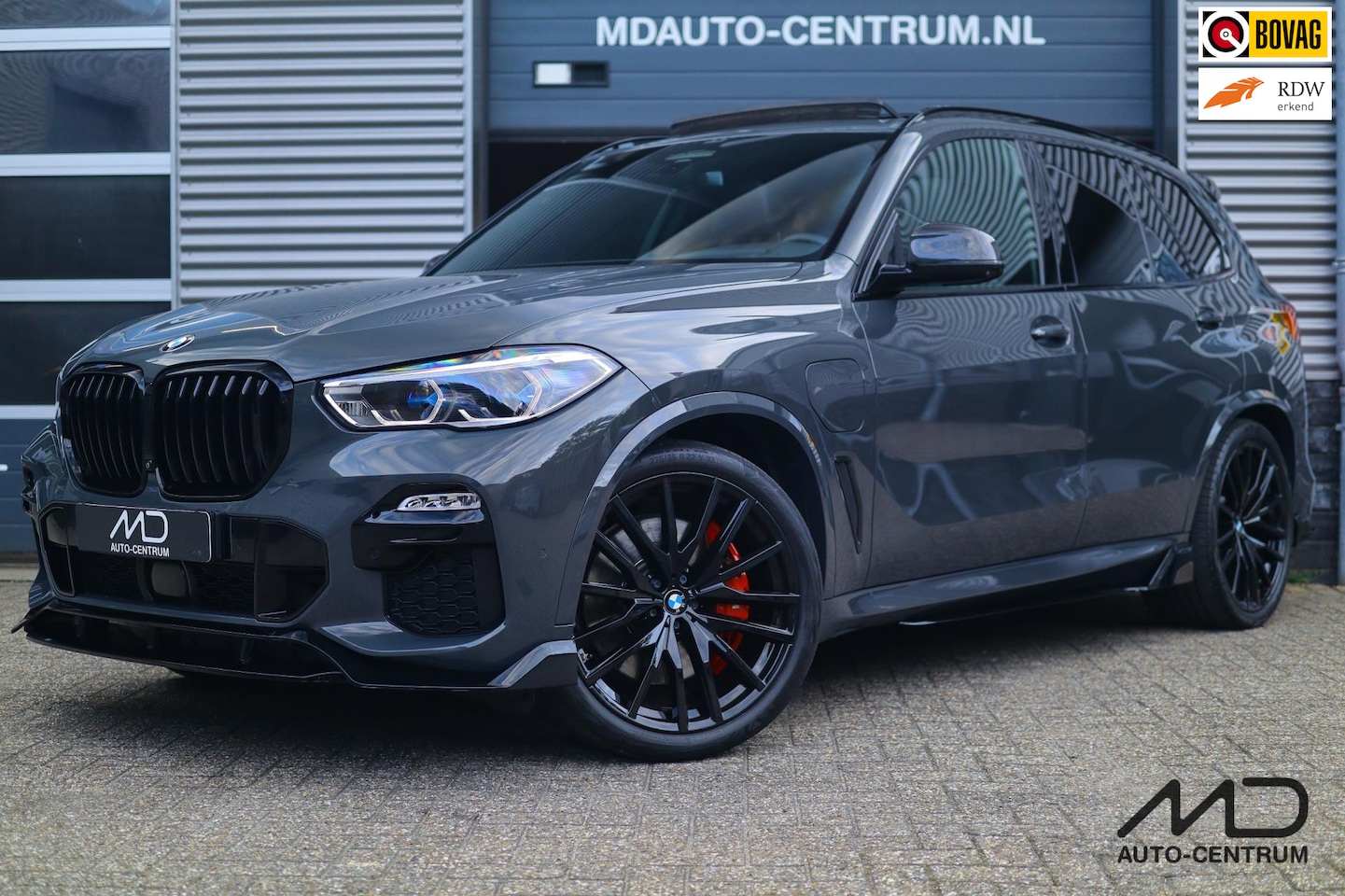 BMW X5 - XDrive45e M Sport| Skylounge| B&W| Softclose| Laser| 22’ - AutoWereld.nl