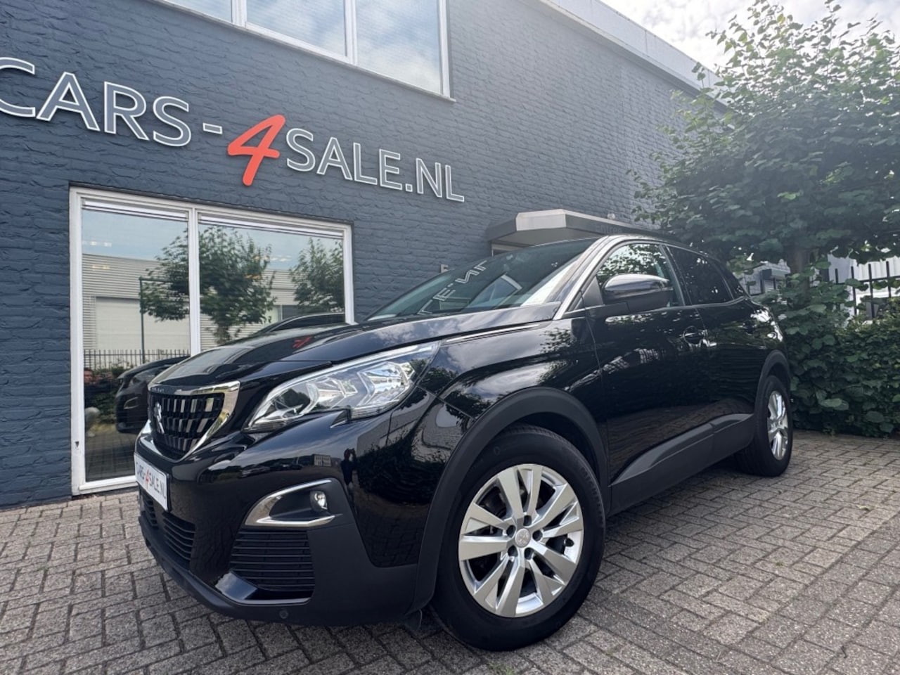 Peugeot 3008 - 1.2 Executive 130 pk + Car play + Lmv + Navi + Pdc - 11/2019! - AutoWereld.nl