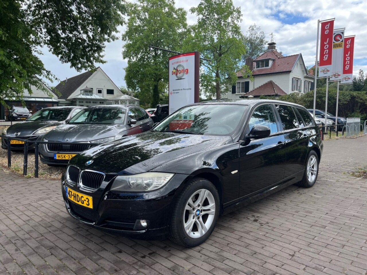 BMW 3-serie Touring - TOURING 318I BUSINESS LINE / NAVI / CRUISE CTR. / AIRCO-ECC / TREKHAAK - AutoWereld.nl