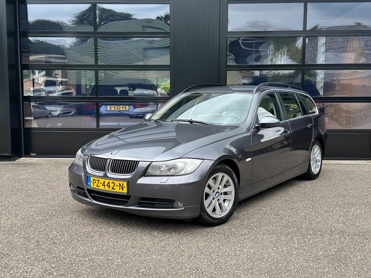 BMW 3-serie Touring - 325i Xenon Clima Navi Cruise Leer Aut. - AutoWereld.nl