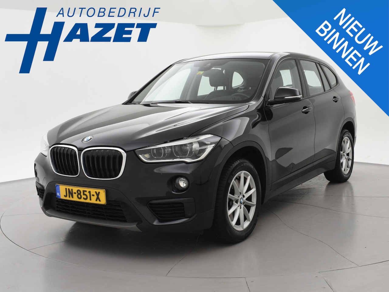 BMW X1 - sDrive20i HIGH EXECUTIVE + HEAD-UP | LEDER | AFN. TREKHAAK | STOELVERW. | CAMERA - AutoWereld.nl