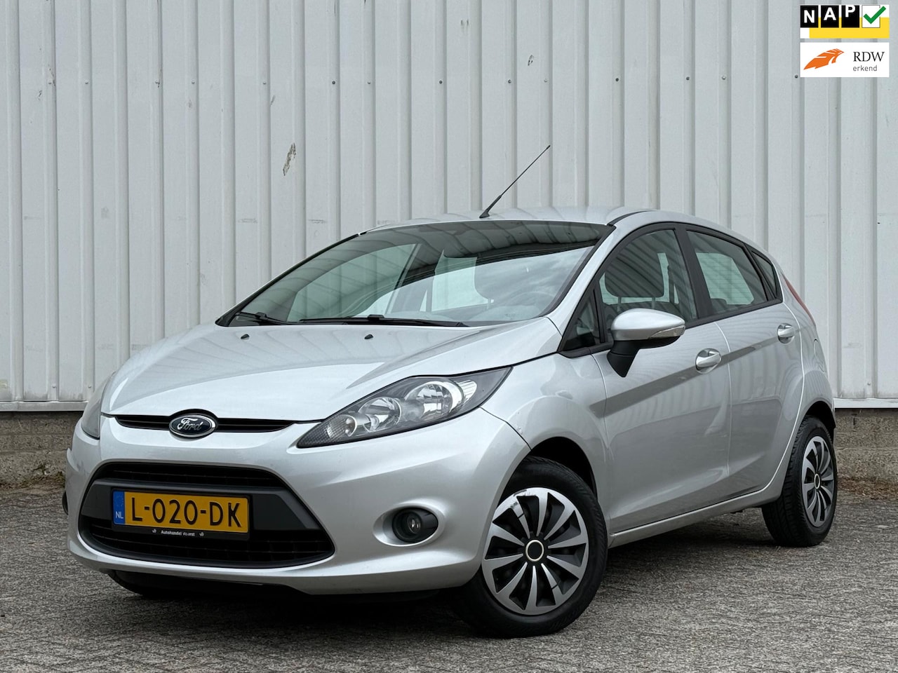 Ford Fiesta - 1.25 Trend Trekhaak,Airco,Stoelverwarming,ElektrischeRamen,5Deurs,Apk tot 05-05-2026! - AutoWereld.nl