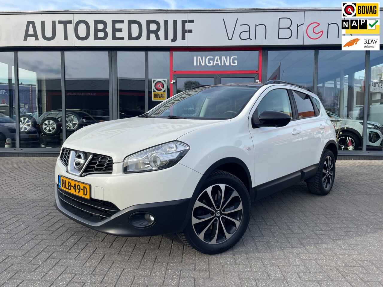 Nissan Qashqai - 1.6 360 TechView | Alcantara | 360° Camera | Pano-dak - AutoWereld.nl