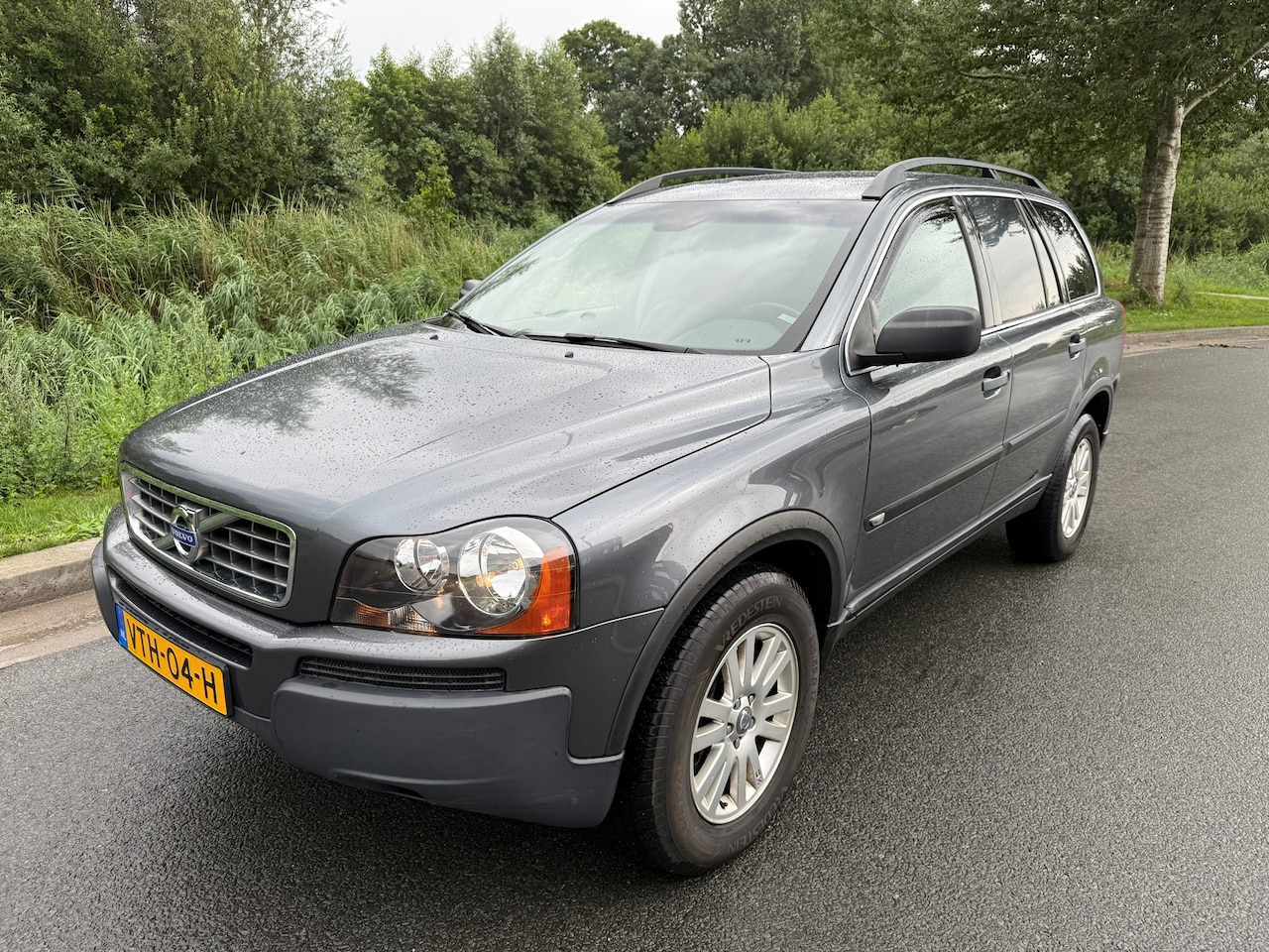Volvo XC90 - 2.4 D5 Momentum VAN GRIJS KENTEKEN!! UNIEK/MARGE!!/DEALER ONDERHOUDEN/ZEER MOOE FRISSE GRI - AutoWereld.nl