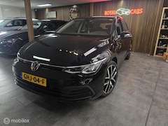 Volkswagen Golf - 1.5 eTSI Style/ ACC/ Camera/ Blindspot/Sfeer