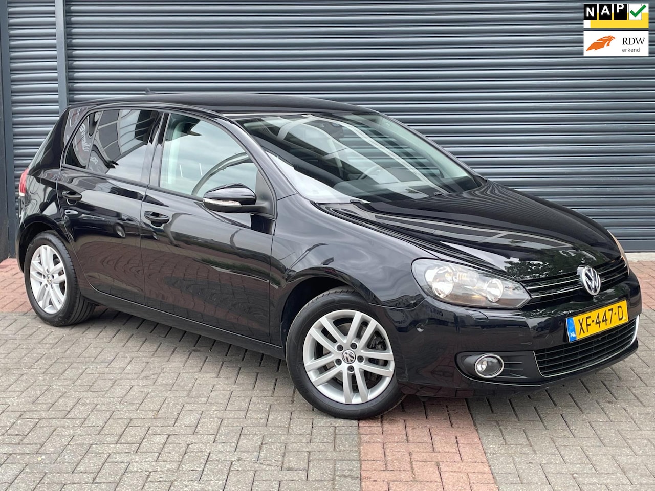 Volkswagen Golf - 1.4 TSI Highline Aut | Navi | Pdc | Led - AutoWereld.nl