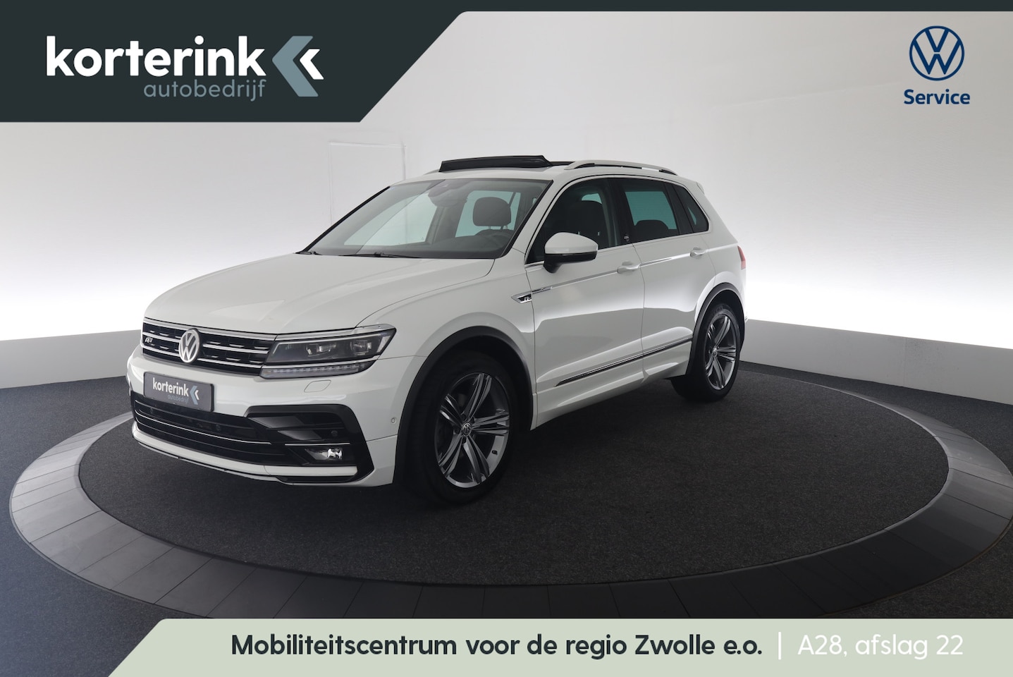 Volkswagen Tiguan - 1.4 TSI ACT Comfortline Business R | Pano | Stoelverwarming - AutoWereld.nl