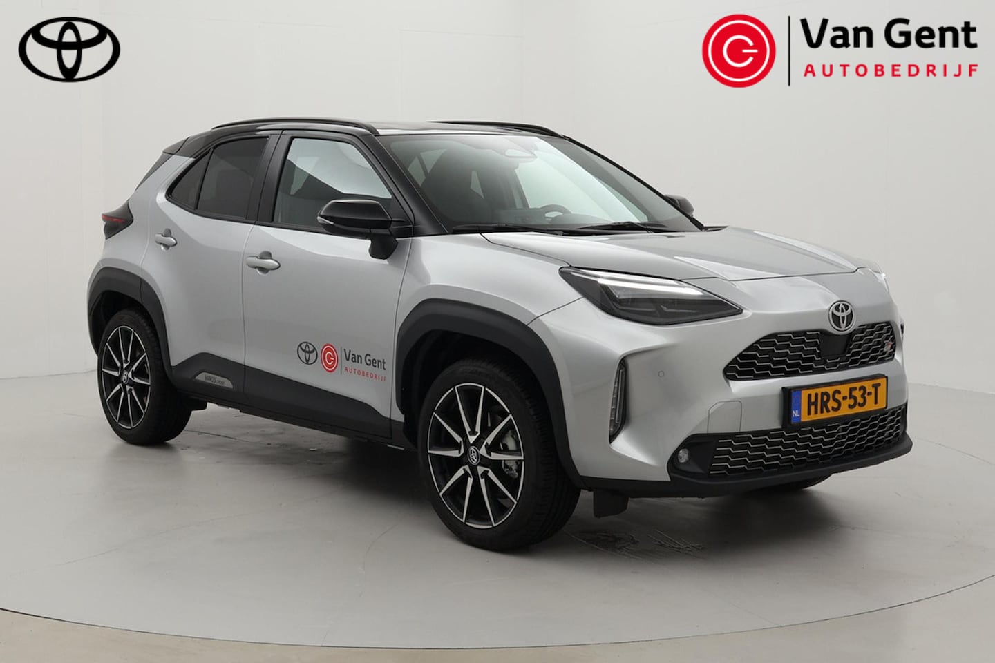 Toyota Yaris Cross - 1.5 Hybrid 130 GR Sport | Navigatie | Dodehoek detectie | Stoelverwarming | Leder/alcantar - AutoWereld.nl