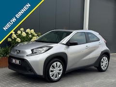 Toyota Aygo X - 1.0 VVT-i MT Play NAVI AIRCO CAMERA ELEK PAKKET GARANTIE