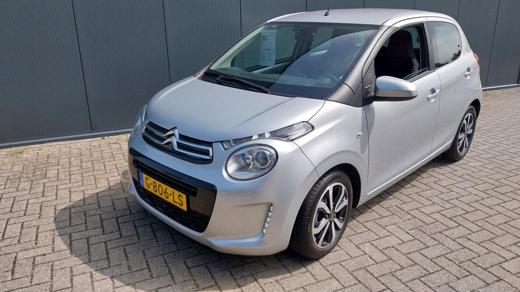 Citroën C1 - 1.0 VTi Shine//LM VELGEN//CAMERA//NAVI - AutoWereld.nl