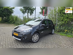 Renault Clio Estate - 1.2-16V Collection