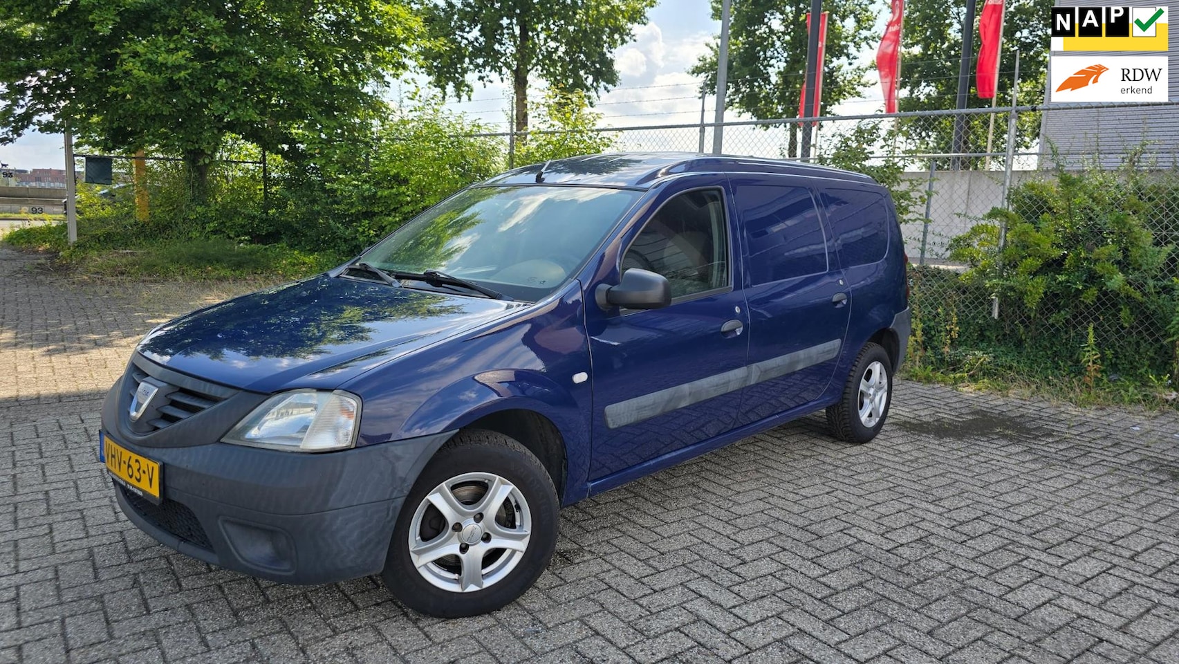 Dacia Logan - 1.6 MPI - AutoWereld.nl