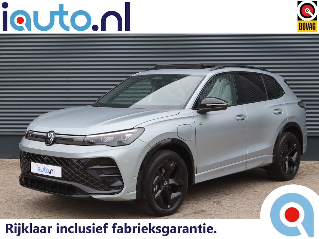 Volkswagen Tiguan - 1.5 eHybrid 272pk R-Line Black Style Pano/IQ.Light/360/Keyless/ACC/DCC/ErgoActive/Dodehoek - AutoWereld.nl