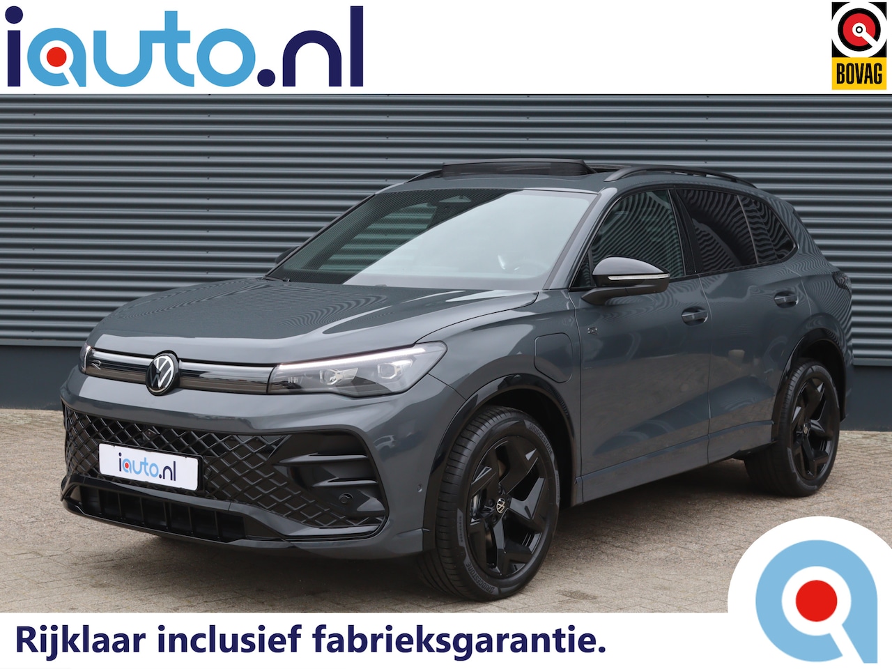 Volkswagen Tiguan - 1.5 eHybrid 272pk R-Line Black Style Pano/IQ.Light/360/Keyless/ACC/DCC/ErgoActive/Dodehoek - AutoWereld.nl