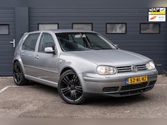 Volkswagen Golf - 2.0 Highline