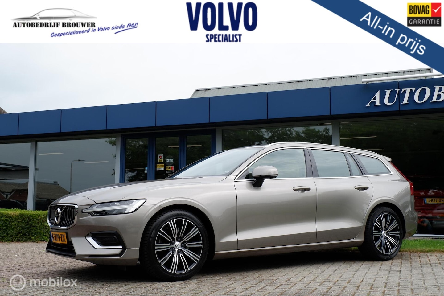 Volvo V60 - 2.0 T4 190PK GEARTRONIC8 INSCRIPTION PLUS | PANO | MASSAGE | ACC | BLIS | STANDKACHEL | ST - AutoWereld.nl