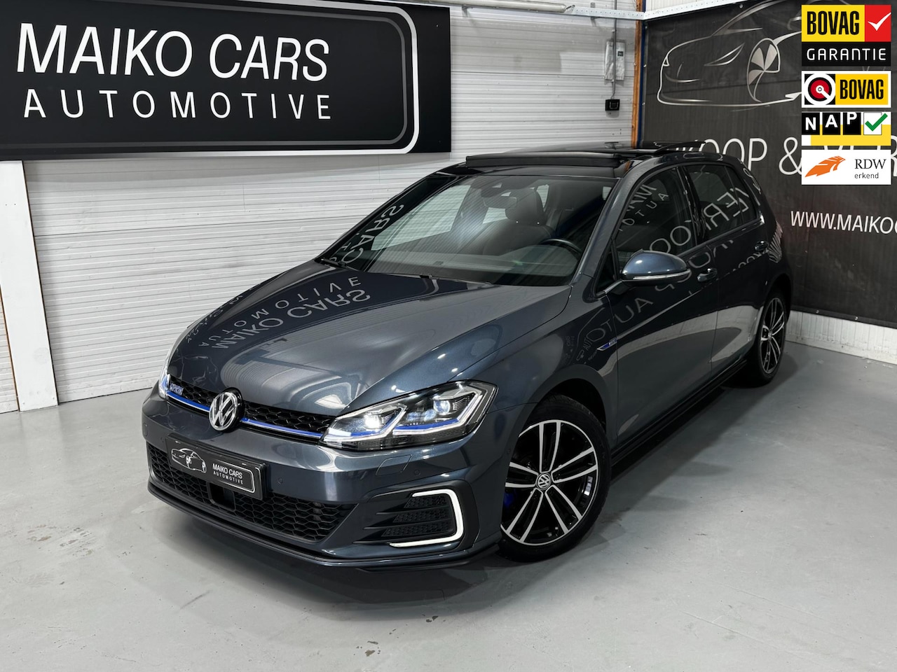Volkswagen Golf - GTE Panorama LED VIRTUAL COCKPIT RADAR - AutoWereld.nl
