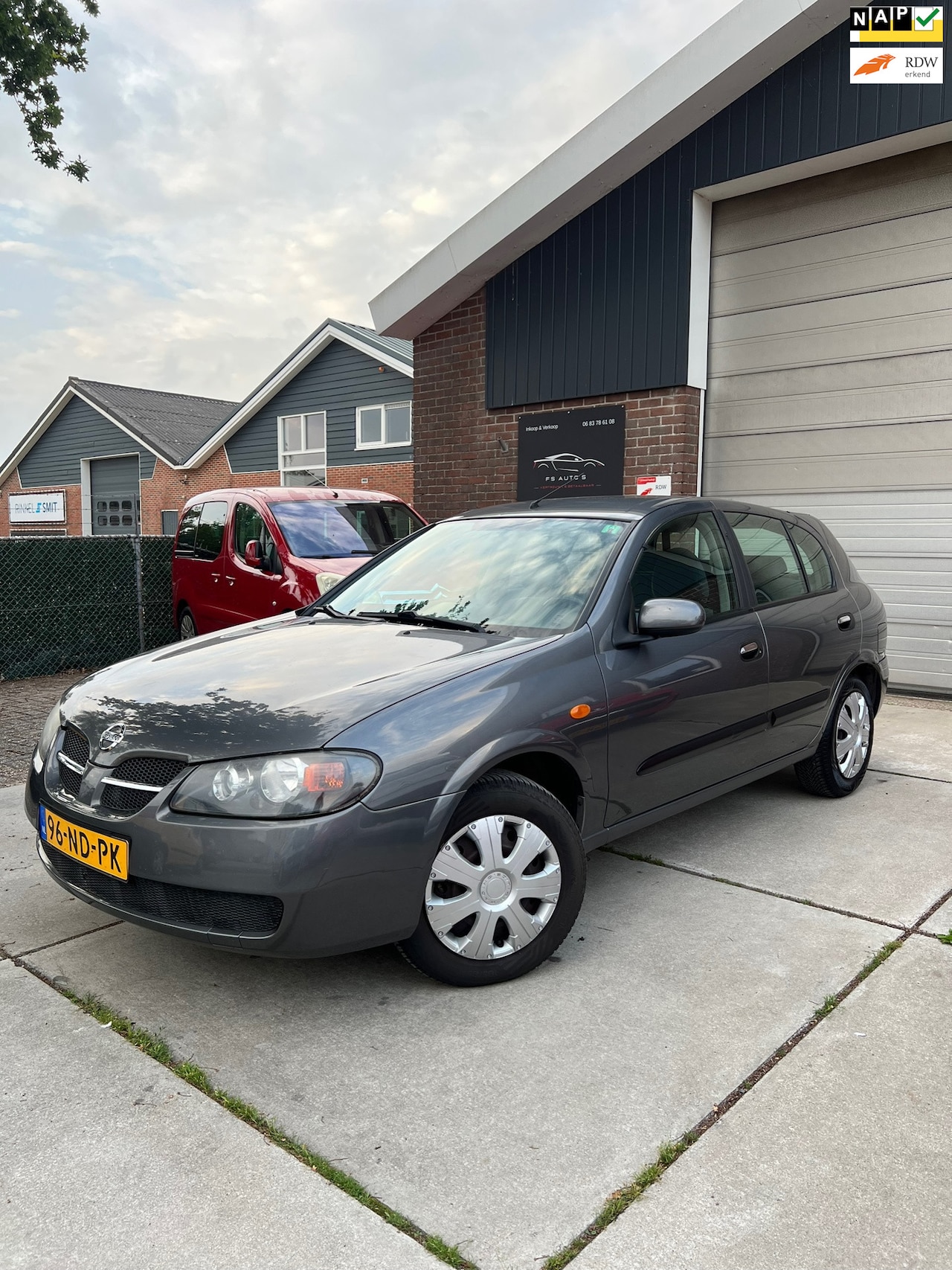 Nissan Almera - 1.8 Acenta NEW APK / AIRCO / ELECT PAKKET / TREKHAAK / MULTIFUNCT.STUUR/ - AutoWereld.nl