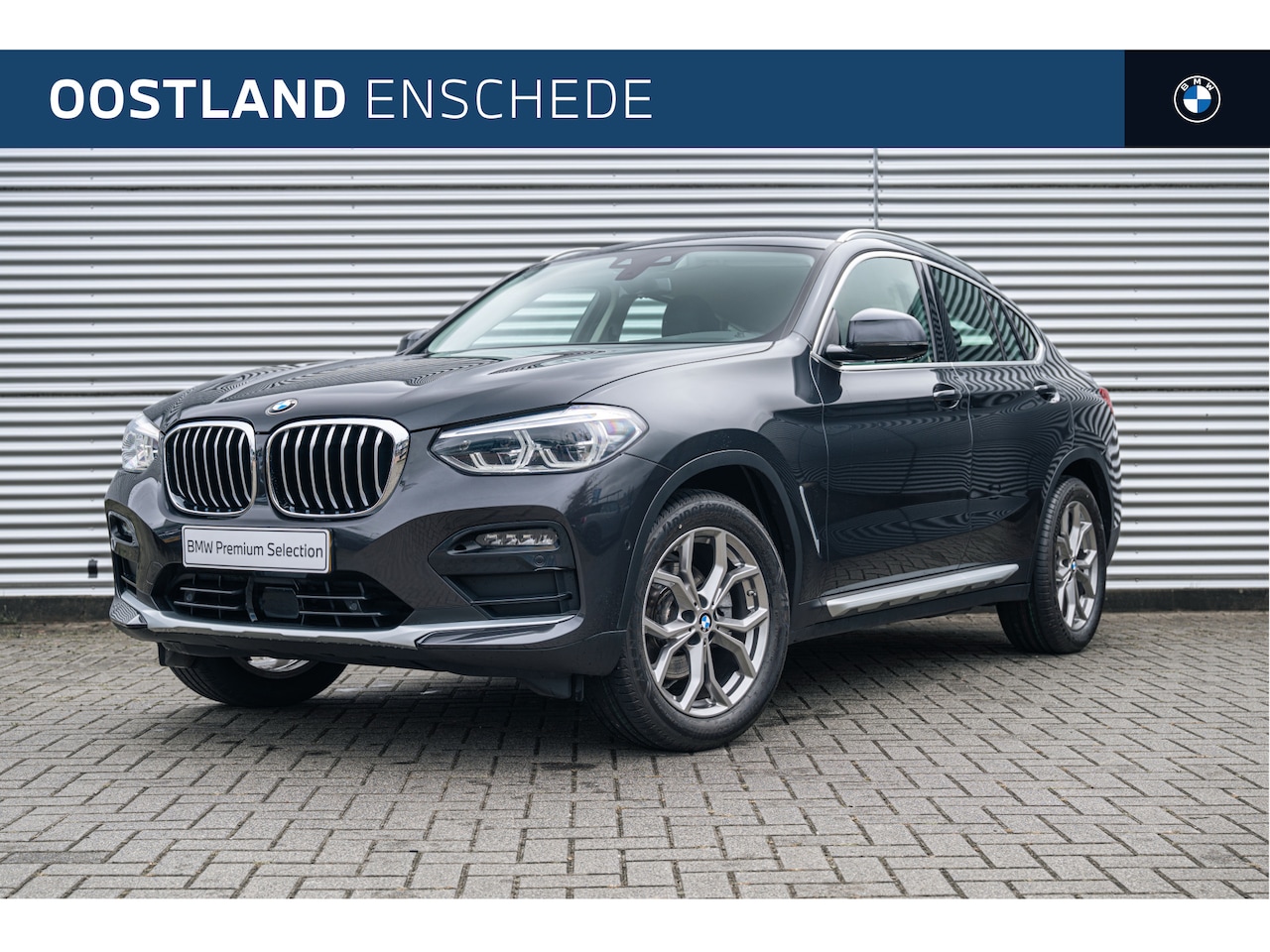 BMW X4 - xDrive20i xLine Automaat / Sportstoelen / Trekhaak / Adaptieve LED / Adaptief onderstel / - AutoWereld.nl