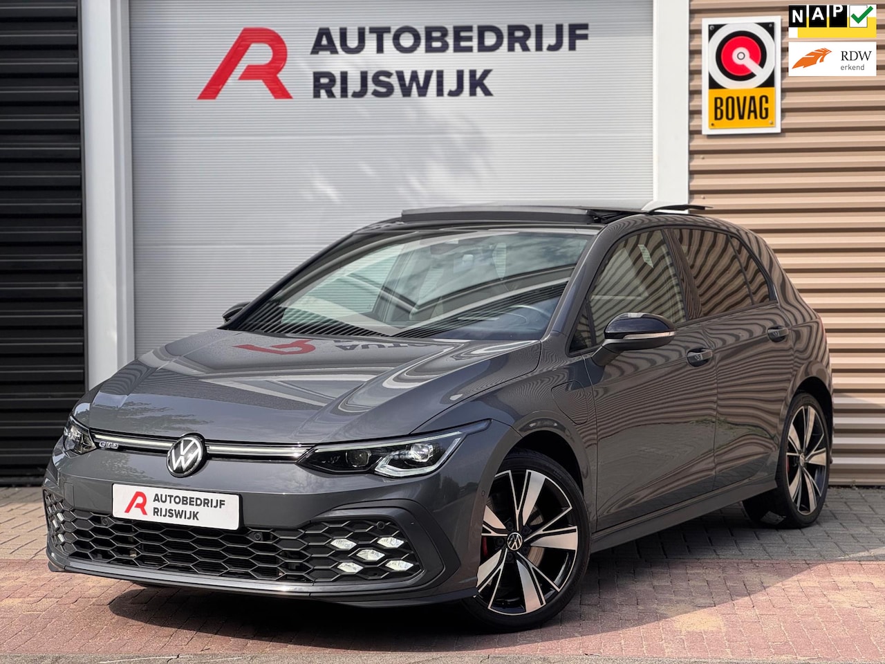 Volkswagen Golf - 1.4 eHybrid GTE Pano/Matrix/HuD/Camera - AutoWereld.nl
