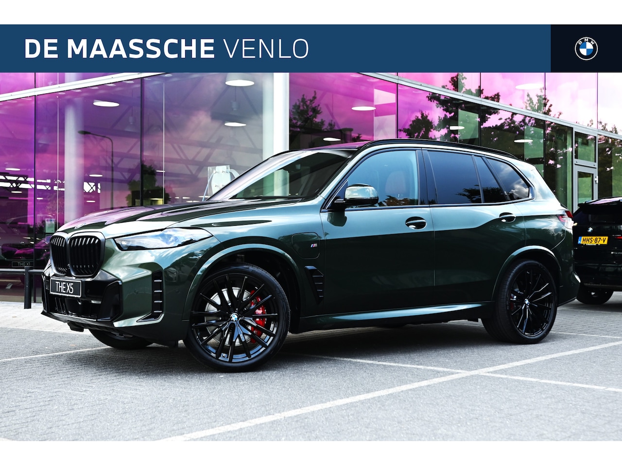 BMW X5 - xDrive50e High Executive M Sport Automaat / Panoramadak Sky Lounge / Trekhaak / Massagefun - AutoWereld.nl