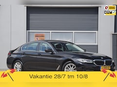 BMW 5-serie - 518d High Executive Edition HEAD-UP DISPLAY/TREKHAAK ELEKTRISCH/HARMAN KARDON