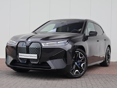 BMW iX - xDrive40 Business Edition Plus 77 kWh Sport-Pakket / CoPilot Pack / Driving Assistant Prof