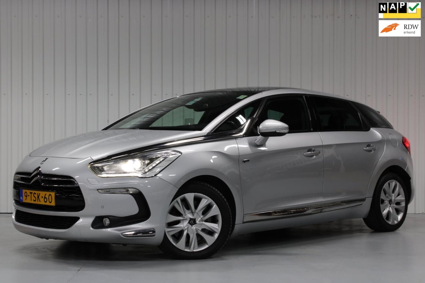 Citroën DS5 - 2.0 Hybrid4 Business Optimum 2.0 Hybrid4 Business Optimum - AutoWereld.nl