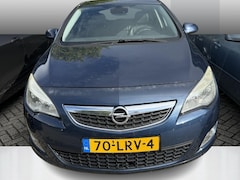 Opel Astra - 1.4 Turbo Cosmo rijdt schakelt perfect