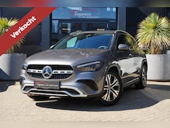 Mercedes-Benz GLA-Klasse - 200 Star Edition 164pk Stoelverwarming/Trekhaak/Camera