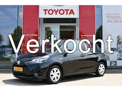 Toyota Yaris - 1.5 Hybrid Active Automaat 100pk | Fietsendragerbeugel | Achteruitrijcamera | Dealer-onder