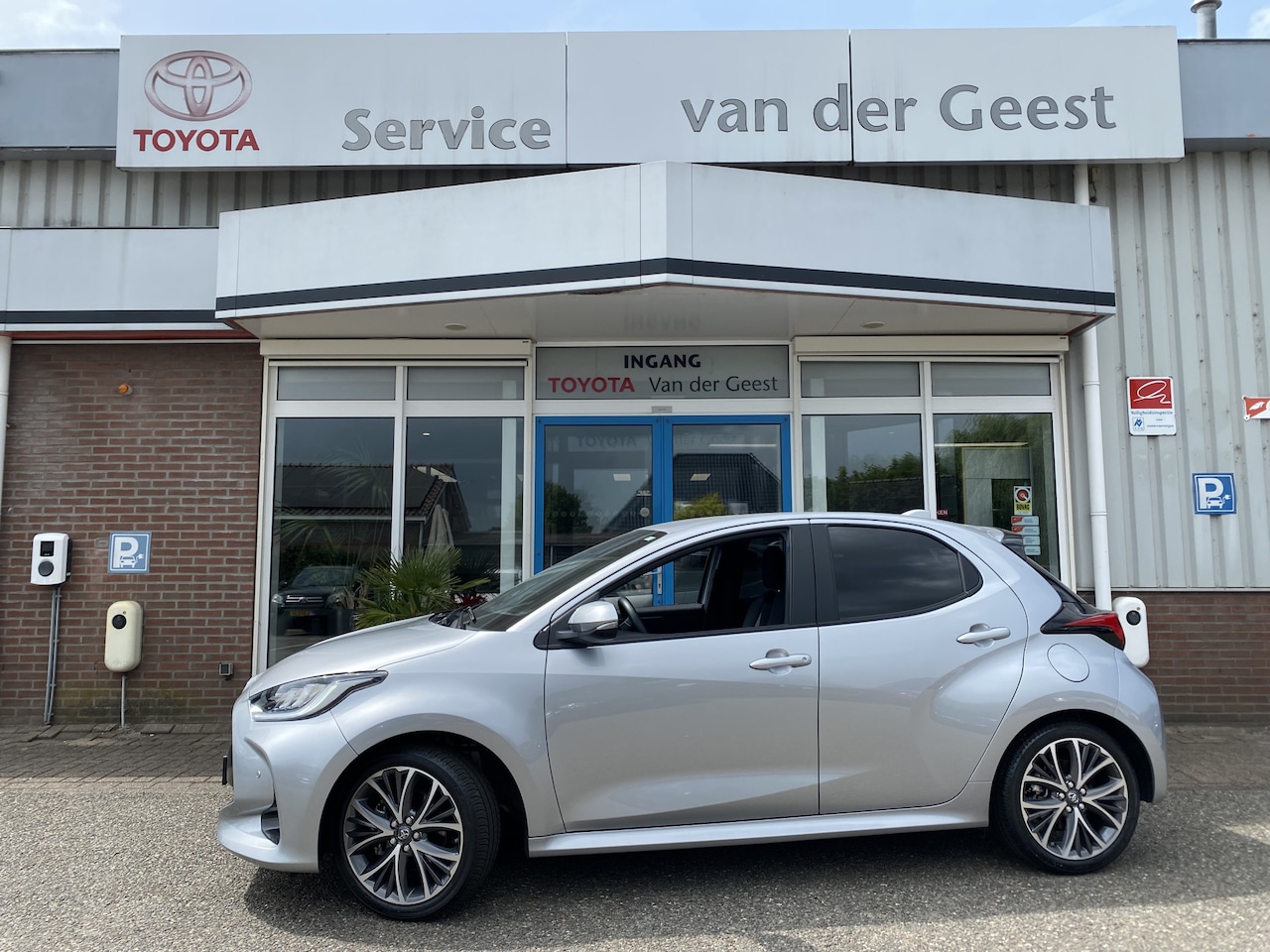 Toyota Yaris - 1.5 Hybrid 130 Executive - AutoWereld.nl