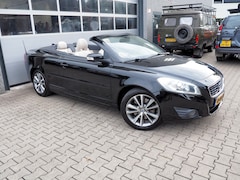 Volvo C70 - 2.5 T5 Momentum LUXE LEDER CLIMA TREKH. AUTOM