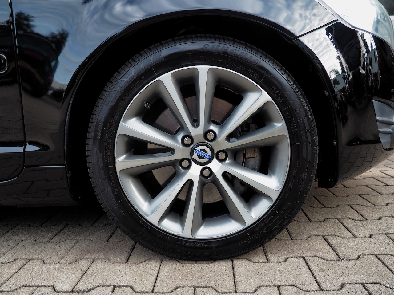 Volvo C70 - 2.5 T5 Momentum LUXE LEDER CLIMA TREKH. AUTOM