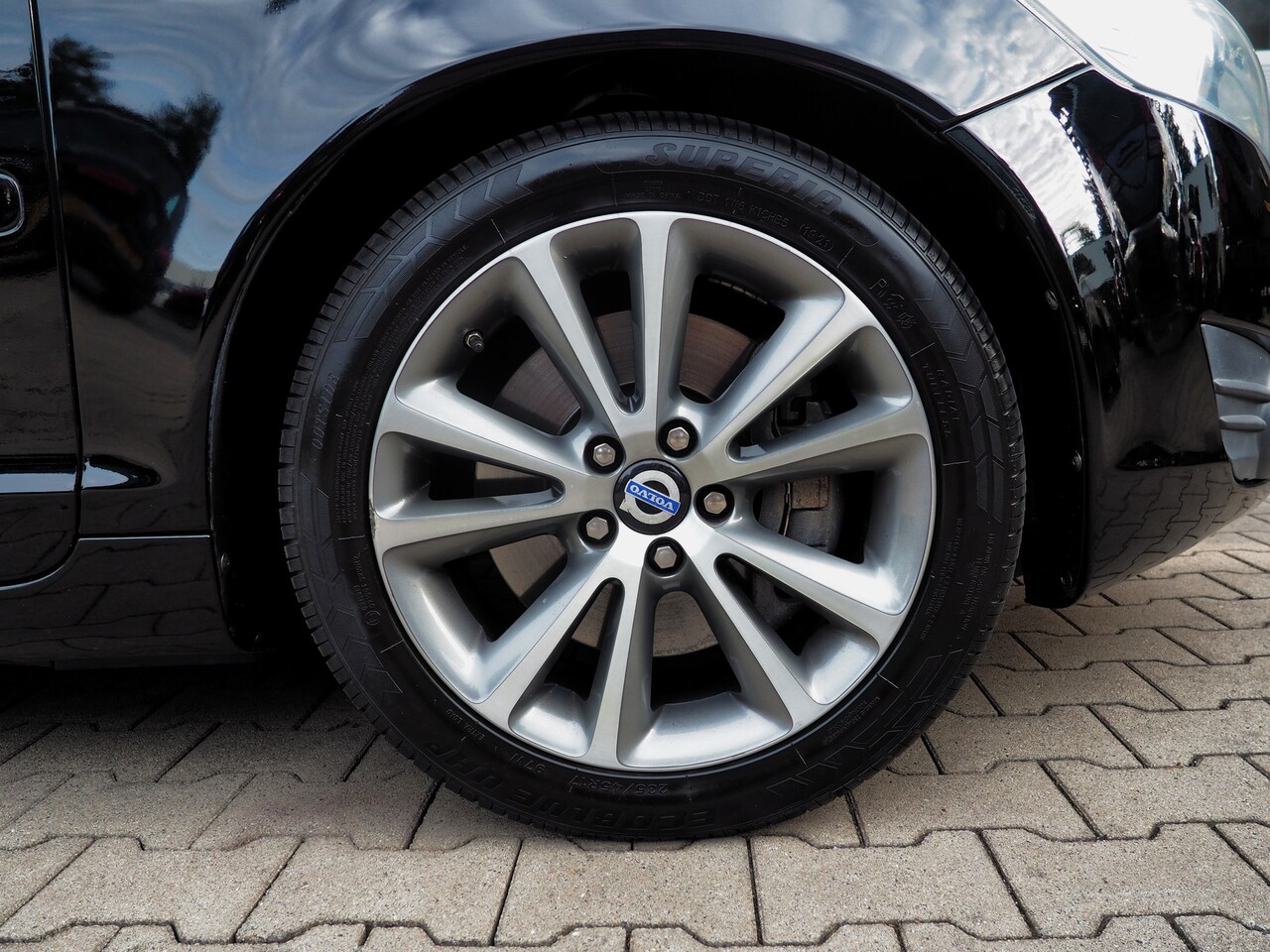 Volvo C70 - 2.5 T5 Momentum LUXE! LEDER CLIMA TREKH. AUTOM.