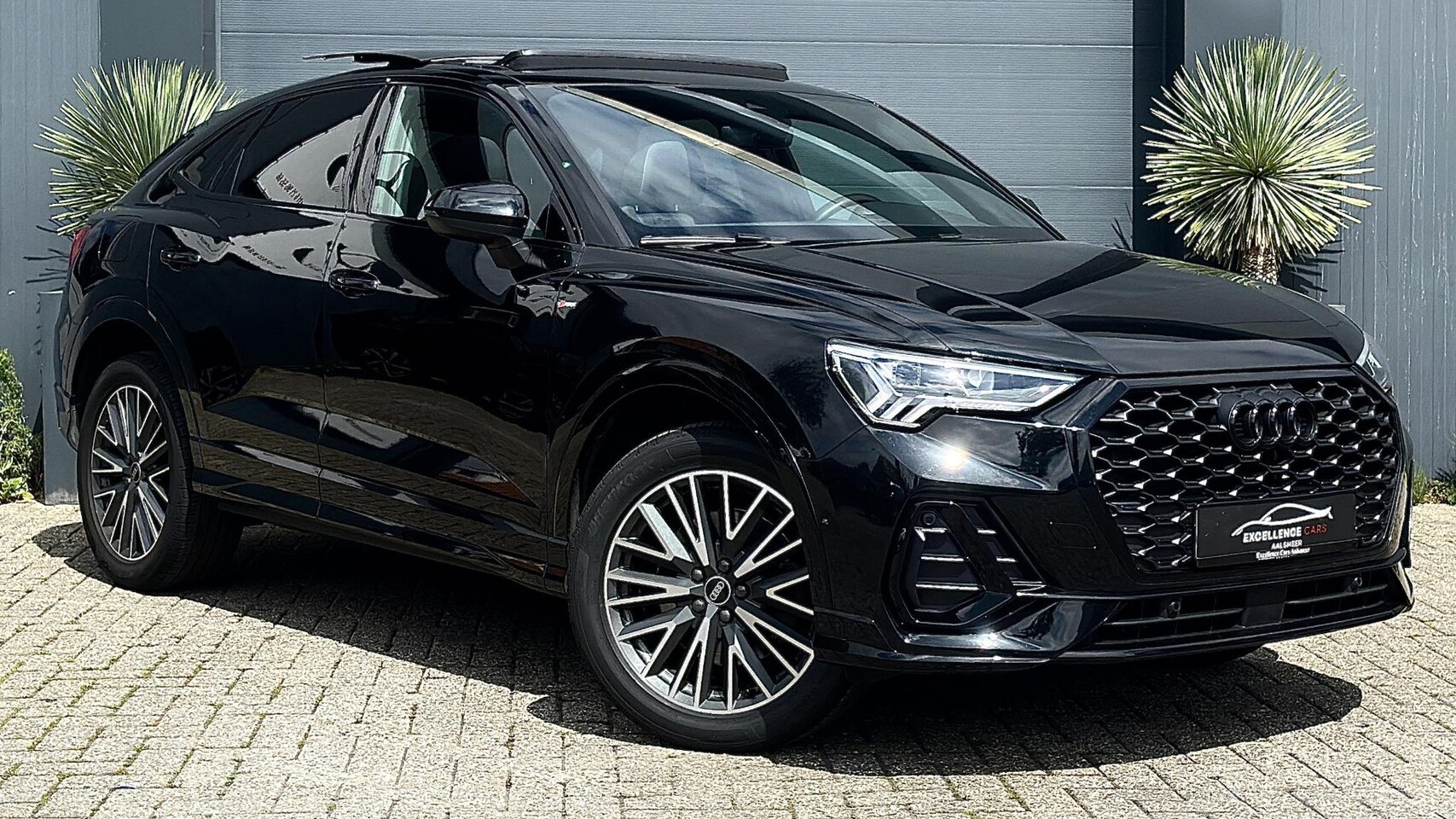 Audi Q3 Sportback - 45 TFSIe 3x S-Line Pano Sfeer BTW Automaat - AutoWereld.nl
