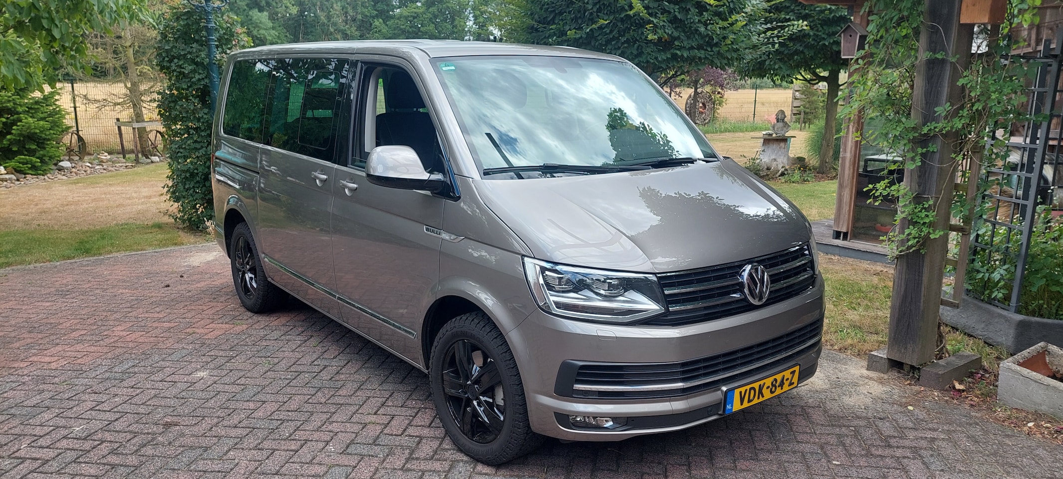 Volkswagen Transporter Multivan - 2.0 TDI L1H1 Highline - AutoWereld.nl