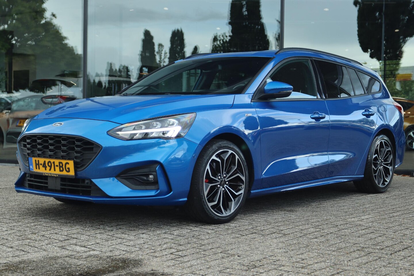 Ford Focus Wagon - 1.5 ECOBOOST ST-LINE BUSINESS AUT | TREKHAAK | HUD | LED | B&O | WINTERPACK | CAMERA | ACC - AutoWereld.nl