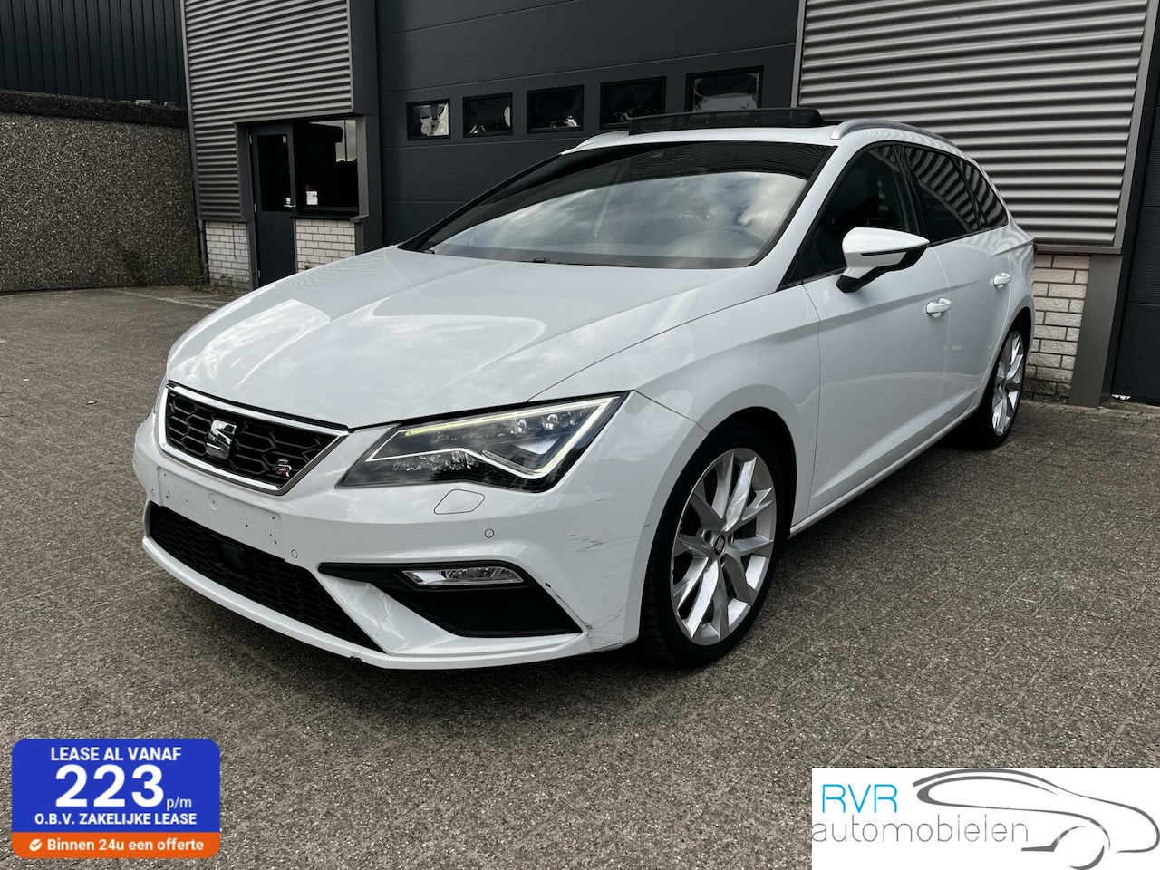 SEAT Leon Sportstourer - 1.5 TSI FR PANODAK/AUTOMAAT/NAVI/SCHADE - AutoWereld.nl