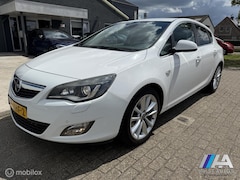 Opel Astra - 1.6 Turbo Sport -Leder-Navi-Cruise-Clima-Pdc-Stoelvw-Apk