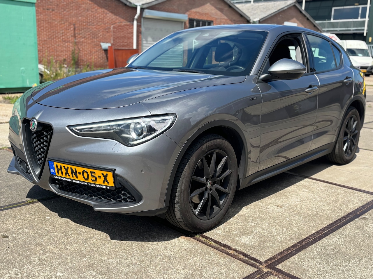 Alfa Romeo Stelvio - 2.2 JTD 190 pk Blackline - AutoWereld.nl